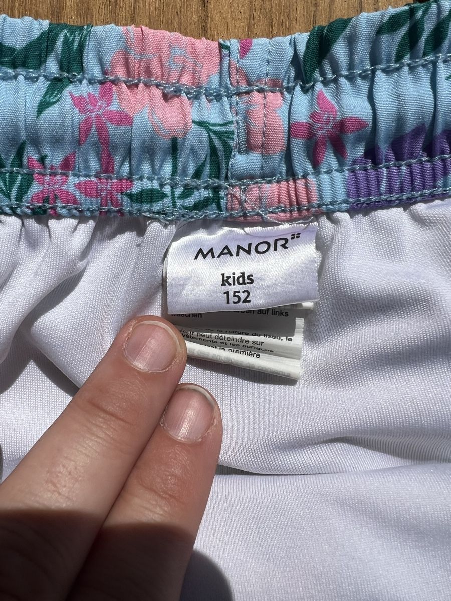 Manor Pantaloni: Manor Badehose Gr.152 sehr gut – Usato da Bottighofen venduto da fritz-81 2