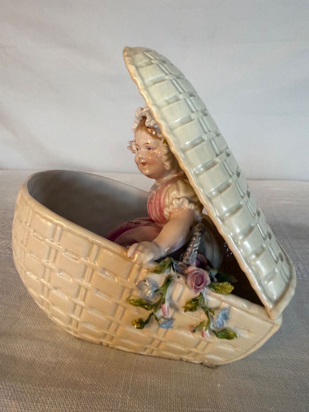 Statuette: Figur aus Porzellan – Usato da Ittigen venduto da Gruenjade