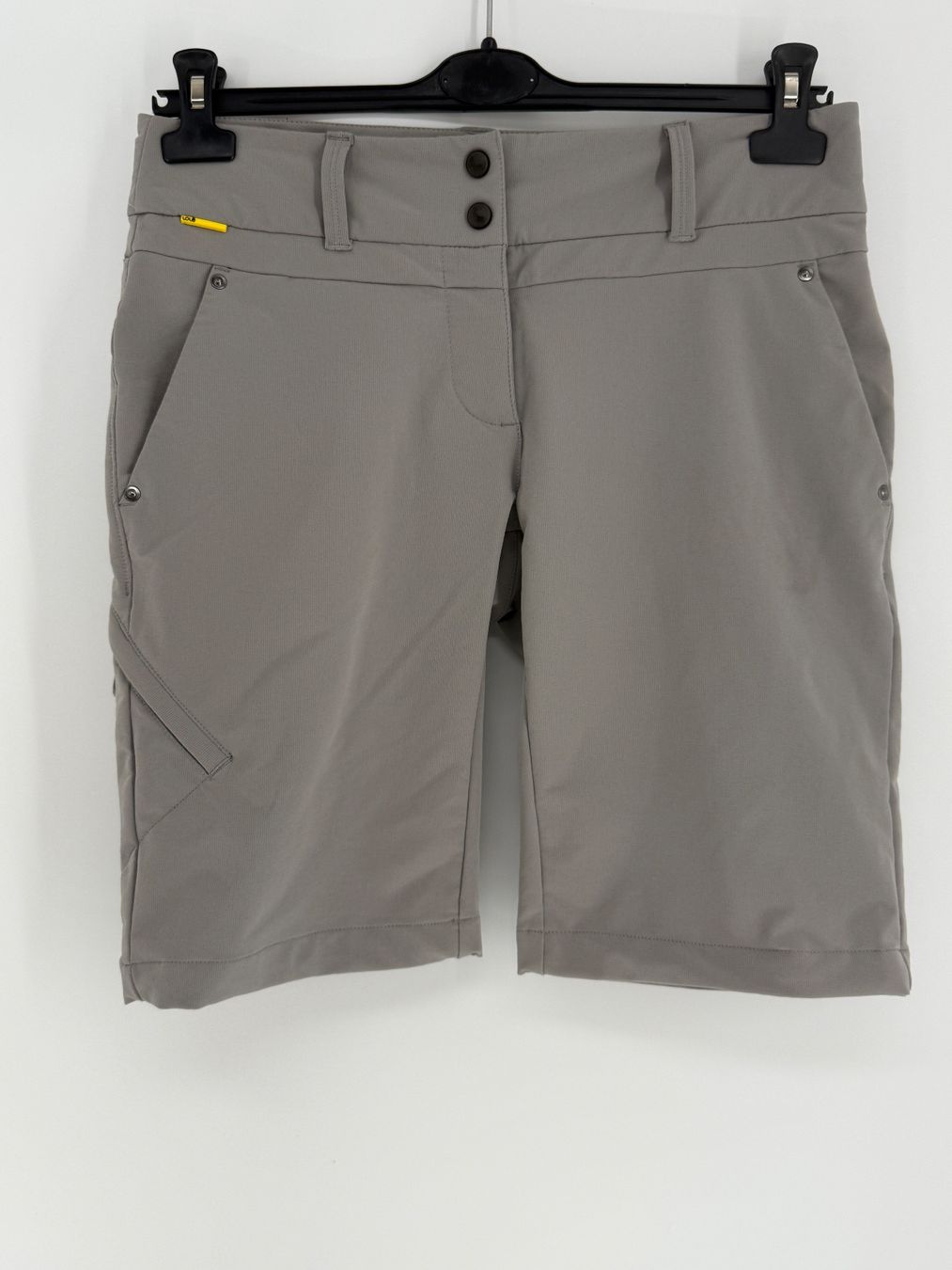 Pantaloni: Lole/ Lolë Shorts Gr. 36/38 – Usato da Auenstein venduto da moin.
