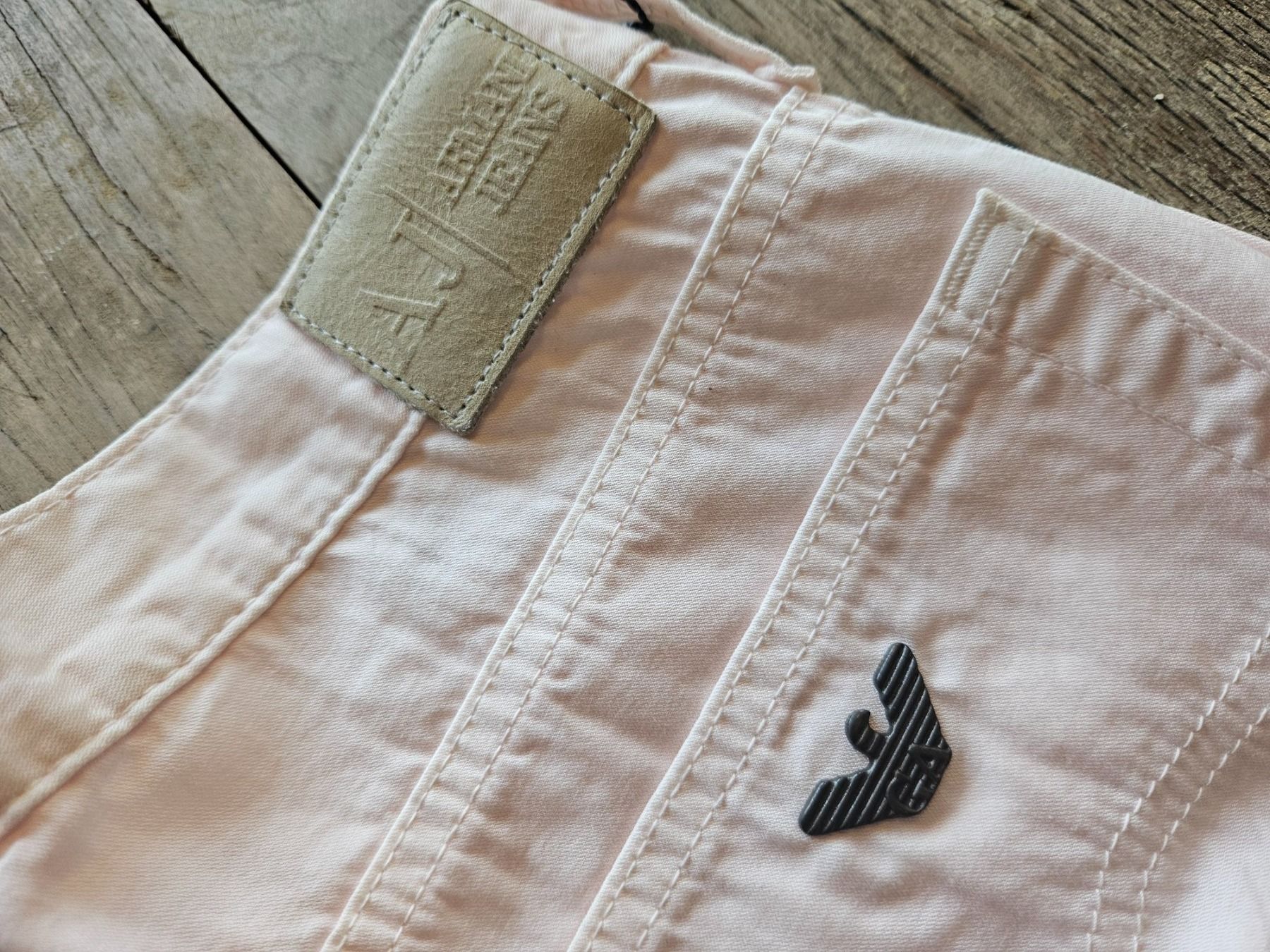 Armani Pantaloni: Armani Jeans Hose Rosa 26 – Nuovo (secondo la descrizione) da Luzern venduto da schuhparadies159 2