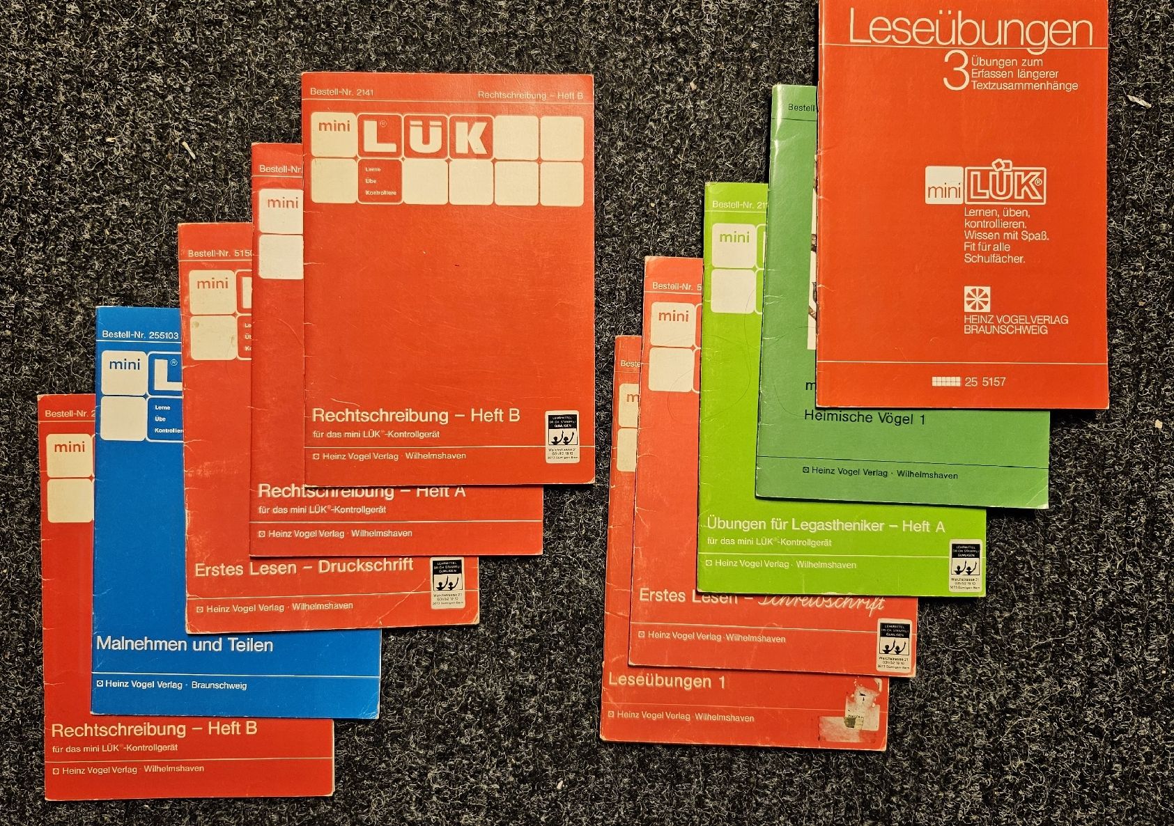 Spielzeuge: Mini Lük mit 10 Heften – Gebraucht aus Sattel von wilson80 2