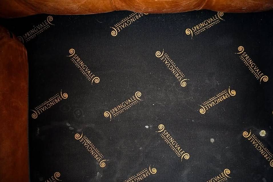 Poltrone: Vintage Chesterfield Ohrensessel – Usato da Cham venduto da gif_l77z 2