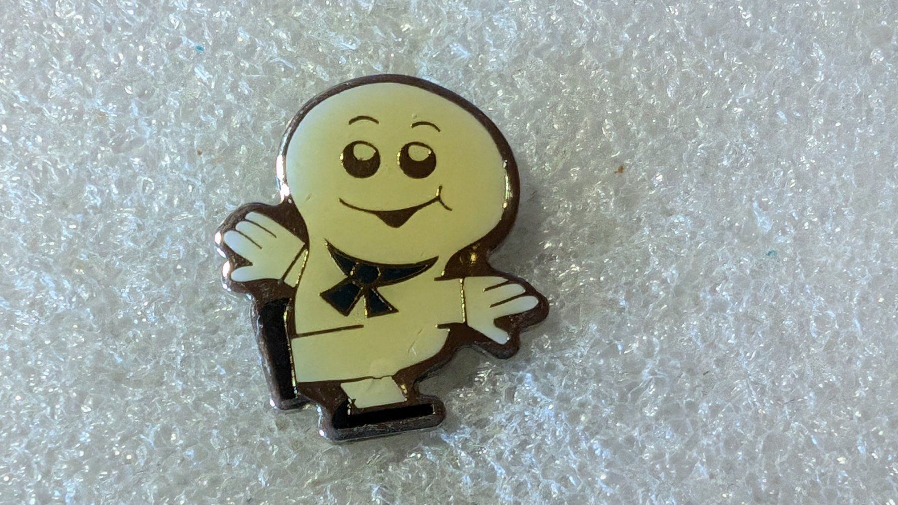 Placchette & Badge: Ansteckpin 230: Maga Bio – Usato da Oppligen venduto da Pin-Fall-Shop