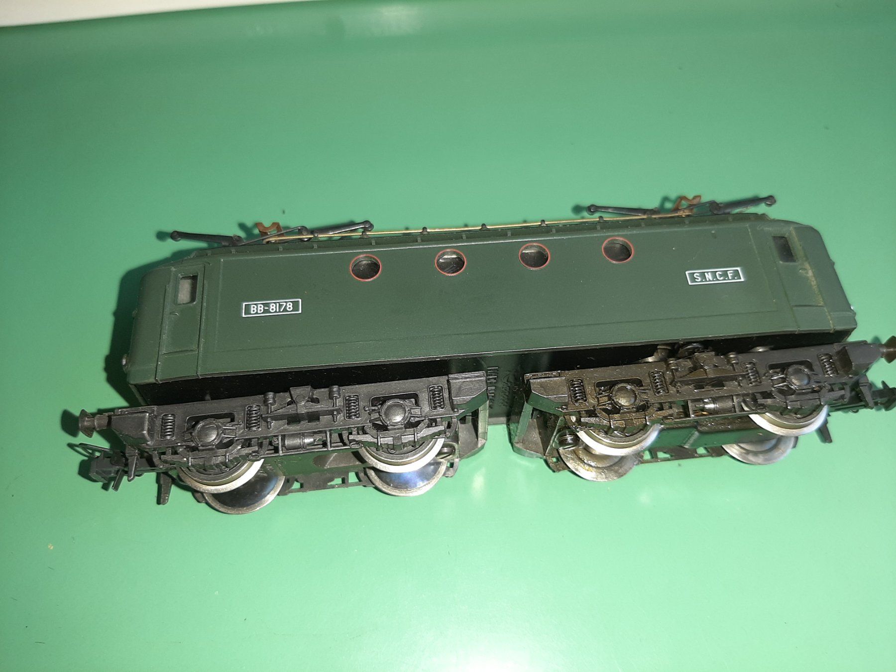 Rivarossi Modelleisenbahnen: RIVAROSSI BB-8178 – Gebraucht aus Avully von RIVALIS
