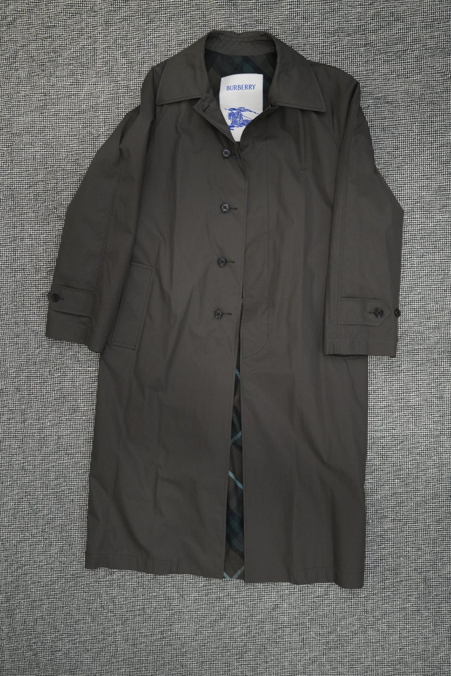 Burberry Cappotti: Burberry Reversible Trench Coat - EU 46 – Nuovo (secondo la descrizione) da Neuchâtel venduto da yan_lq56