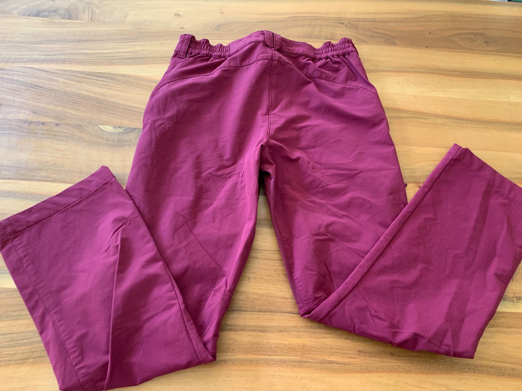 Jack Wolfskin Hosen: JACK WOLFSKIN tolle Wanderhose Beere Gr. 36 – Gebraucht aus Meiringen von luanik 4