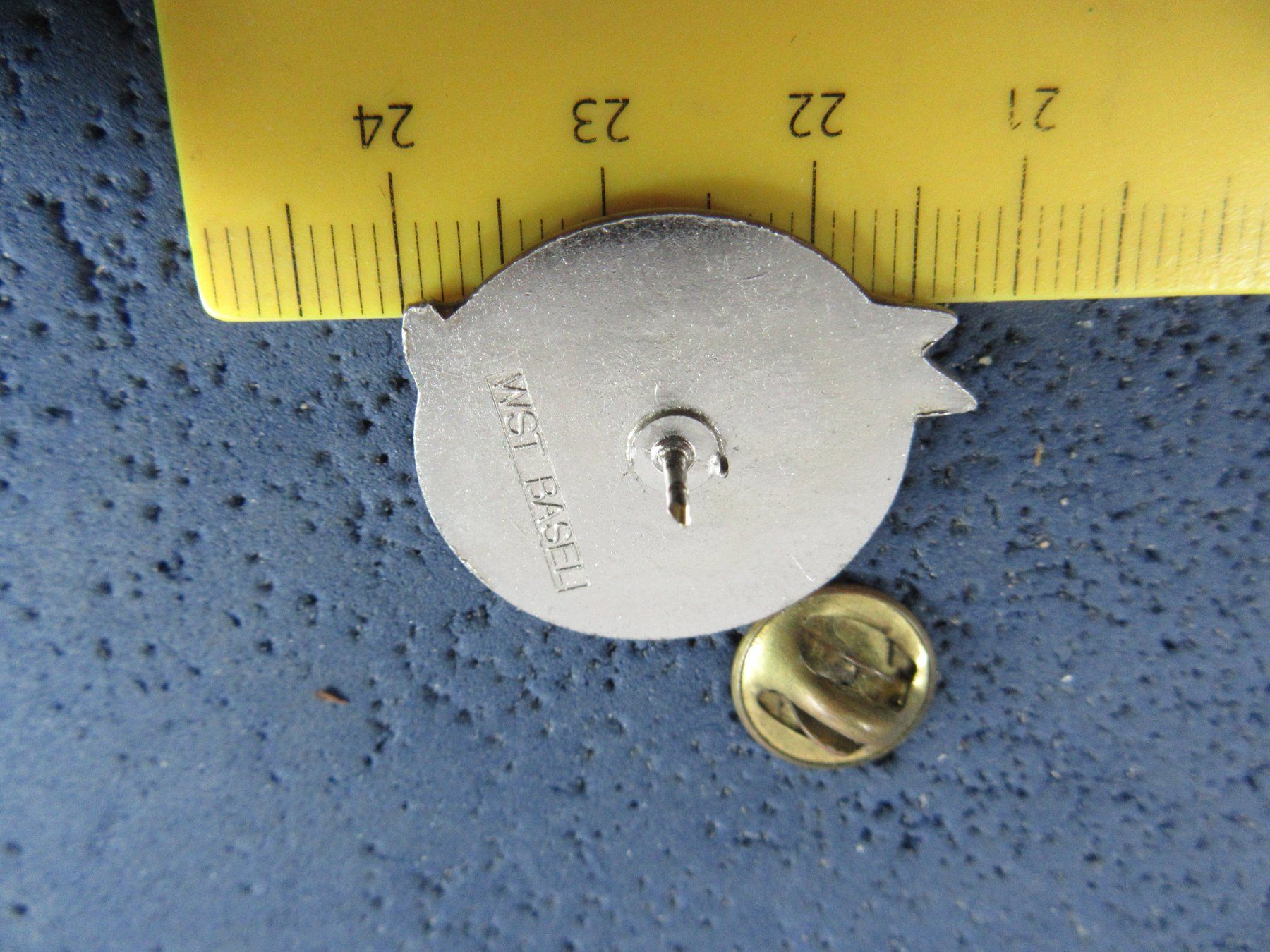 Swiss Placchette & Badge: TROMMEL FUCHS PIN SBV – Usato da Ettingen venduto da Hausi4711 1