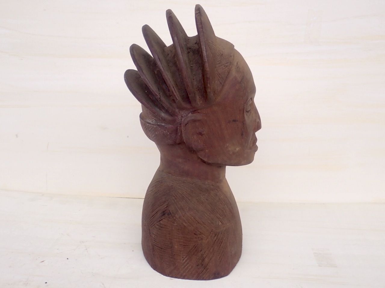 Skulpturen & Statuen: Schnitzerei Kunst Holz Büste Afrika Vintage Asien Skulptur – Gebraucht aus Wil SG von BrocknRoll 4