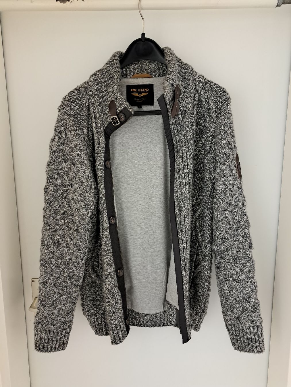 PME Legend Jacken: PME Legend Strickjacke, Gr S, Grau – Gebraucht aus Adligenswil von ala_xc8k