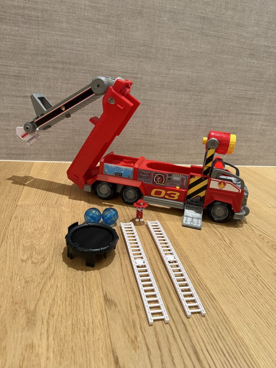 Spielzeuge: Paw Patrol Marshall Feuerwehrauto – Gebraucht aus Hergiswil NW von Labello01 1