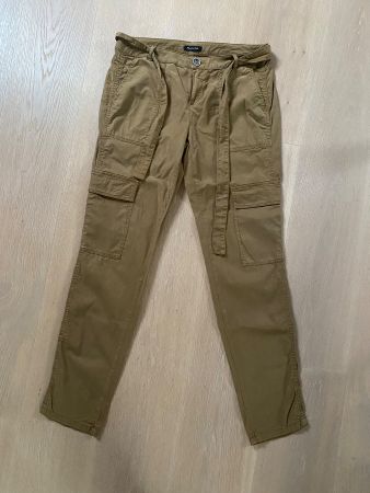 Neuwertige braune Hose Marke Massimo Dutti Grösse 38