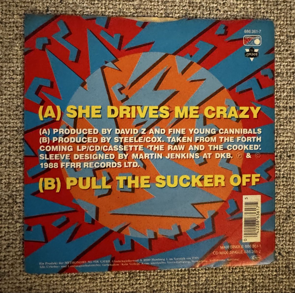 Dischi in vinile: Fine Young Cannibals -  She Drives Me Crazy -7" Single - 80s – Usato da Rorbas venduto da BlackstarRecords 1