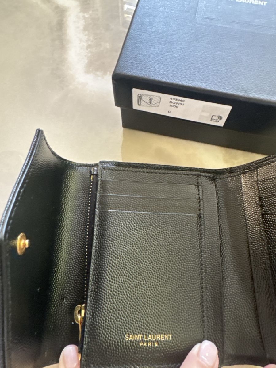 Saint Laurent Brieftaschen: Saint Laurent Portemonnaie schwarz – Gebraucht aus Eglisau von nil_wls5 1