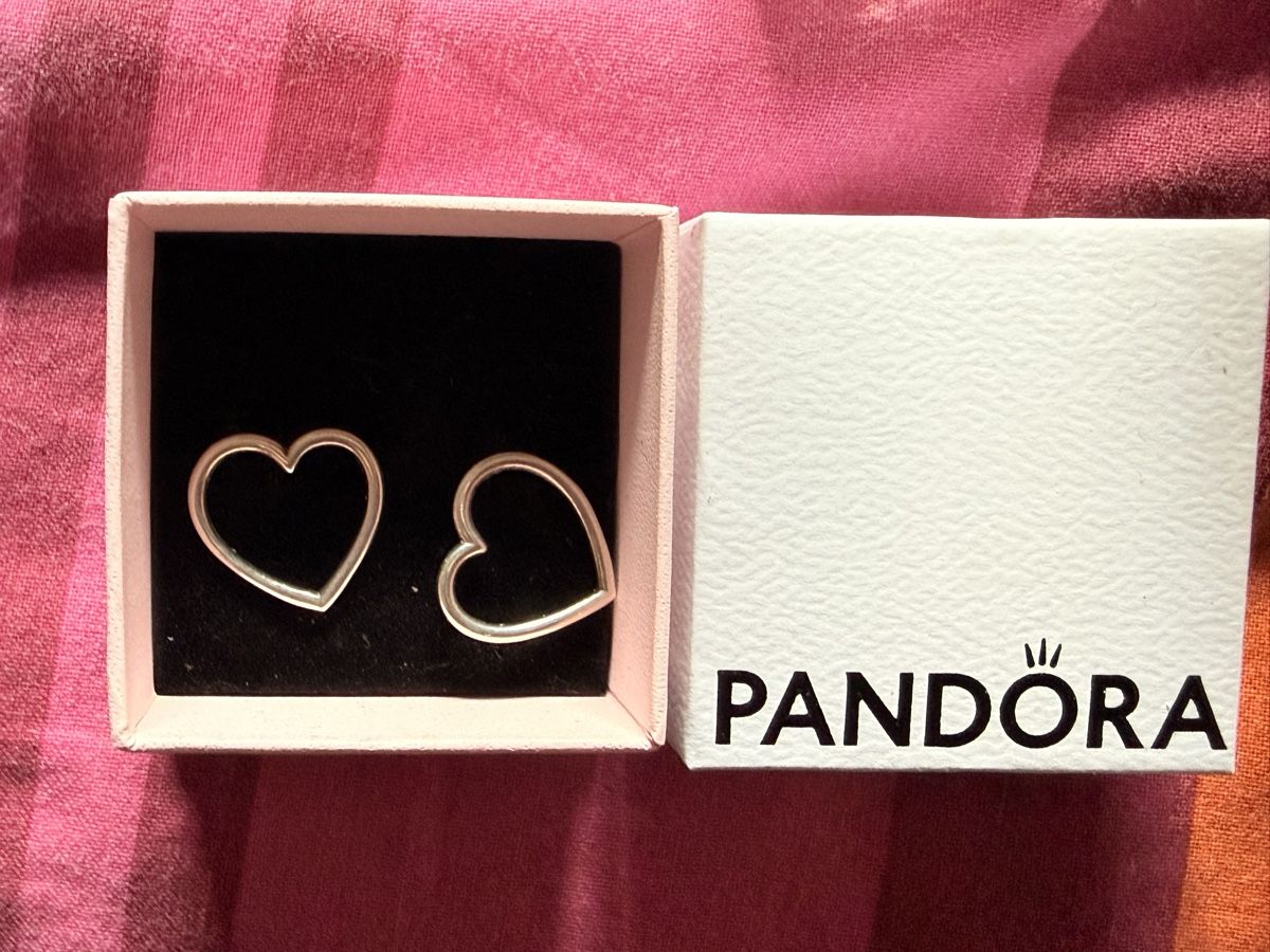 Pandora Boucles d'oreille: Orecchini Cuore PANDORA – Neuf (Voir description) à Bellinzona par bul_mvy5