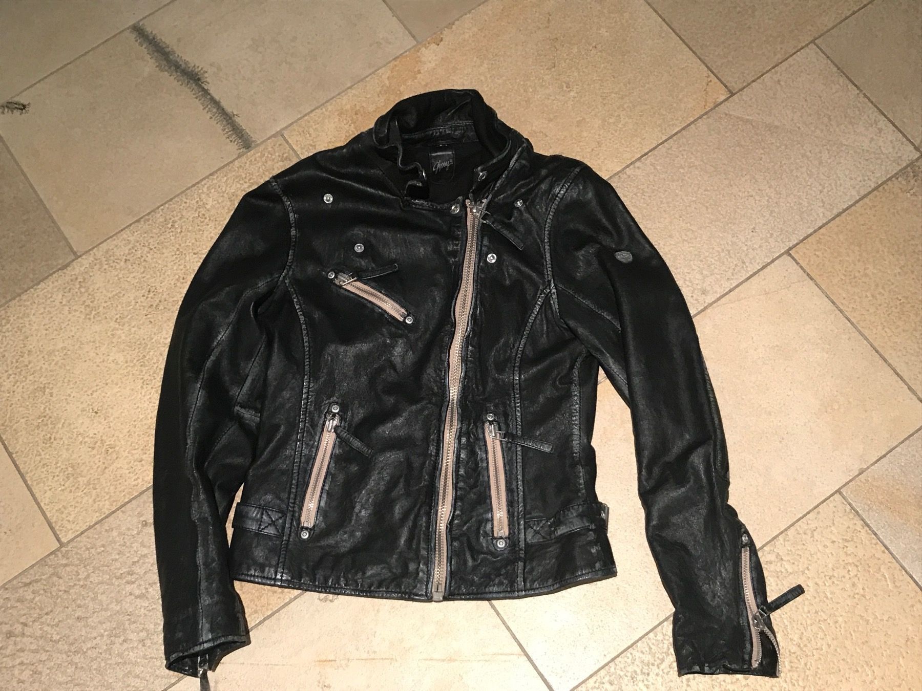 Jacken: Lederjacke kurz Vintage Optik Grösse S – Gebraucht aus Maisprach von Leoli123 1