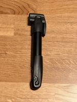 Velo Pumpe, neuwertig, ideal für unterwegs - Top Zustand!