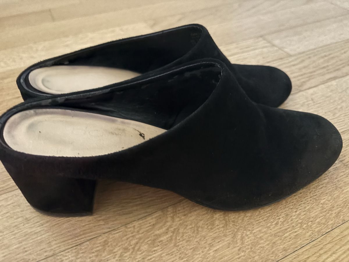 Scarpe da donna: Wildleder Pantoletten – Usato da Zürich venduto da Esperanto