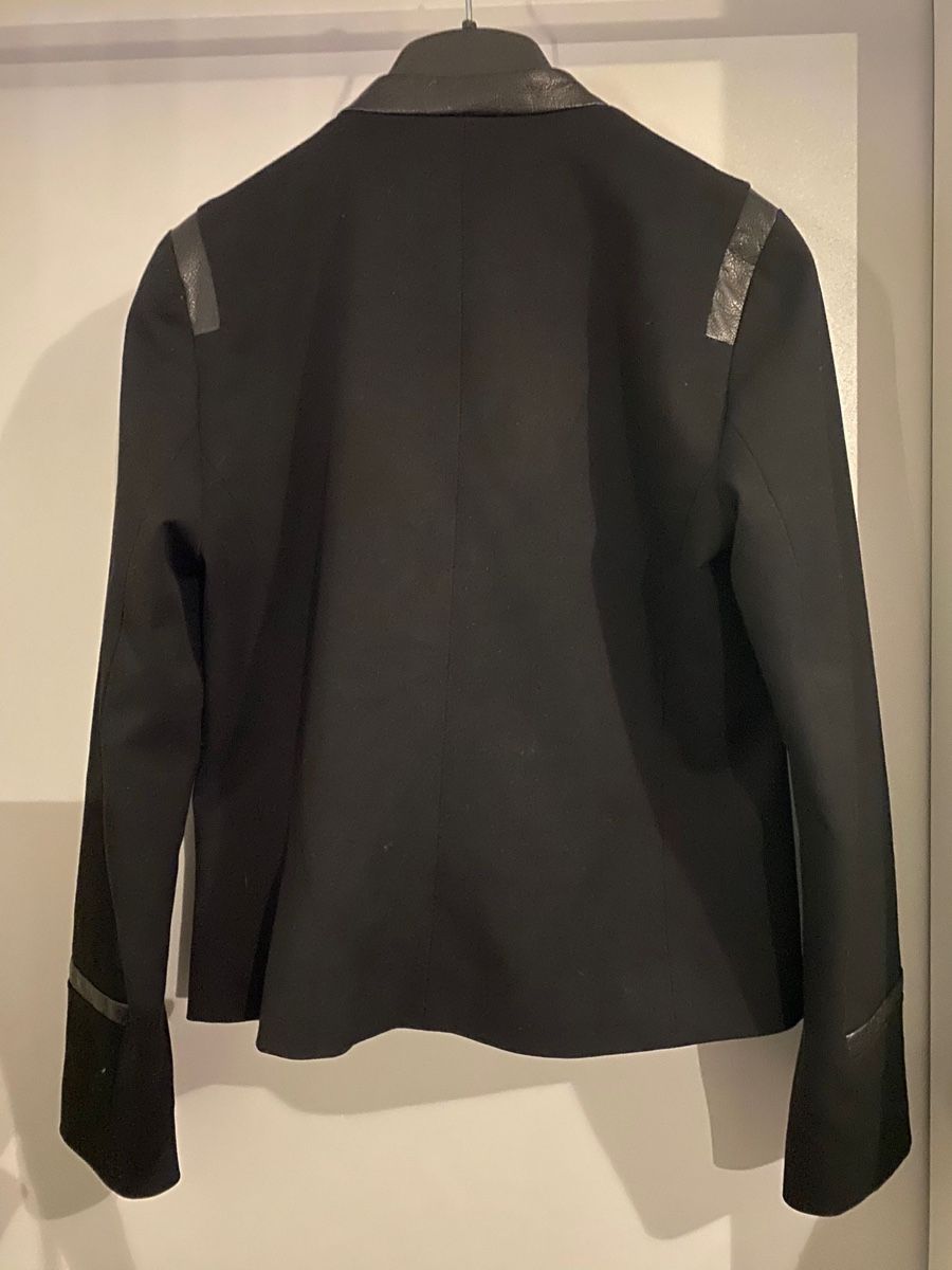 Comptoir des Cotonniers Giacche: Comptoir des Cotonnier Jacke mit Lederdetails – Usato da zürich venduto da gettingridofstuff 2