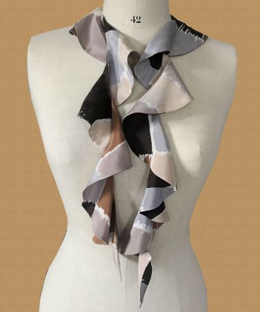 Halsschal Godet Seide beige-braun swiss handmade recycled