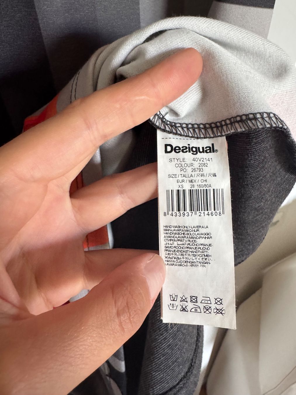 Desigual Kleider: Desigual Etuikleid grau, Grösse XS – Gebraucht aus Aarau von Gulianora 3