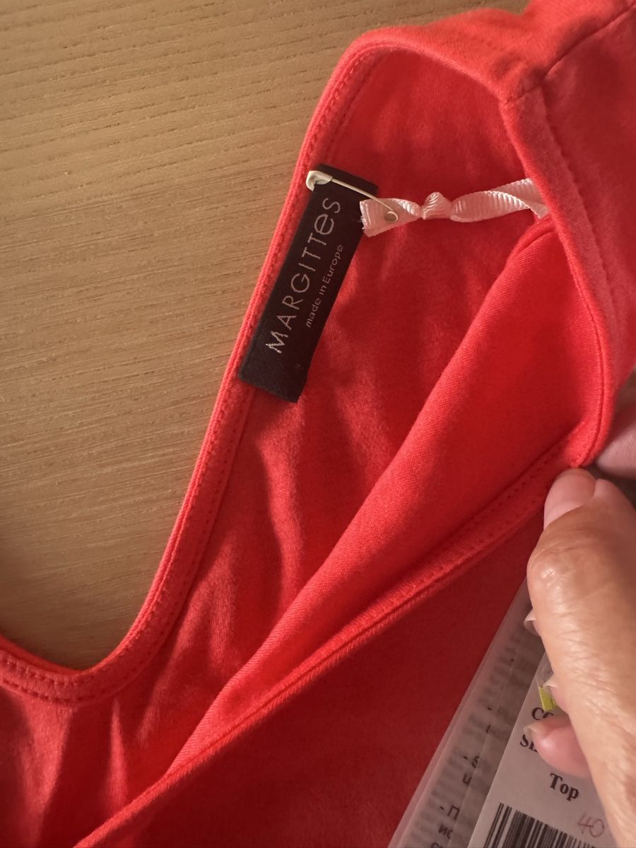 Tops: Margittes Top Grösse 34 mit Etikett – Neuf avec emballage d'origine à zürich par dalia06 2