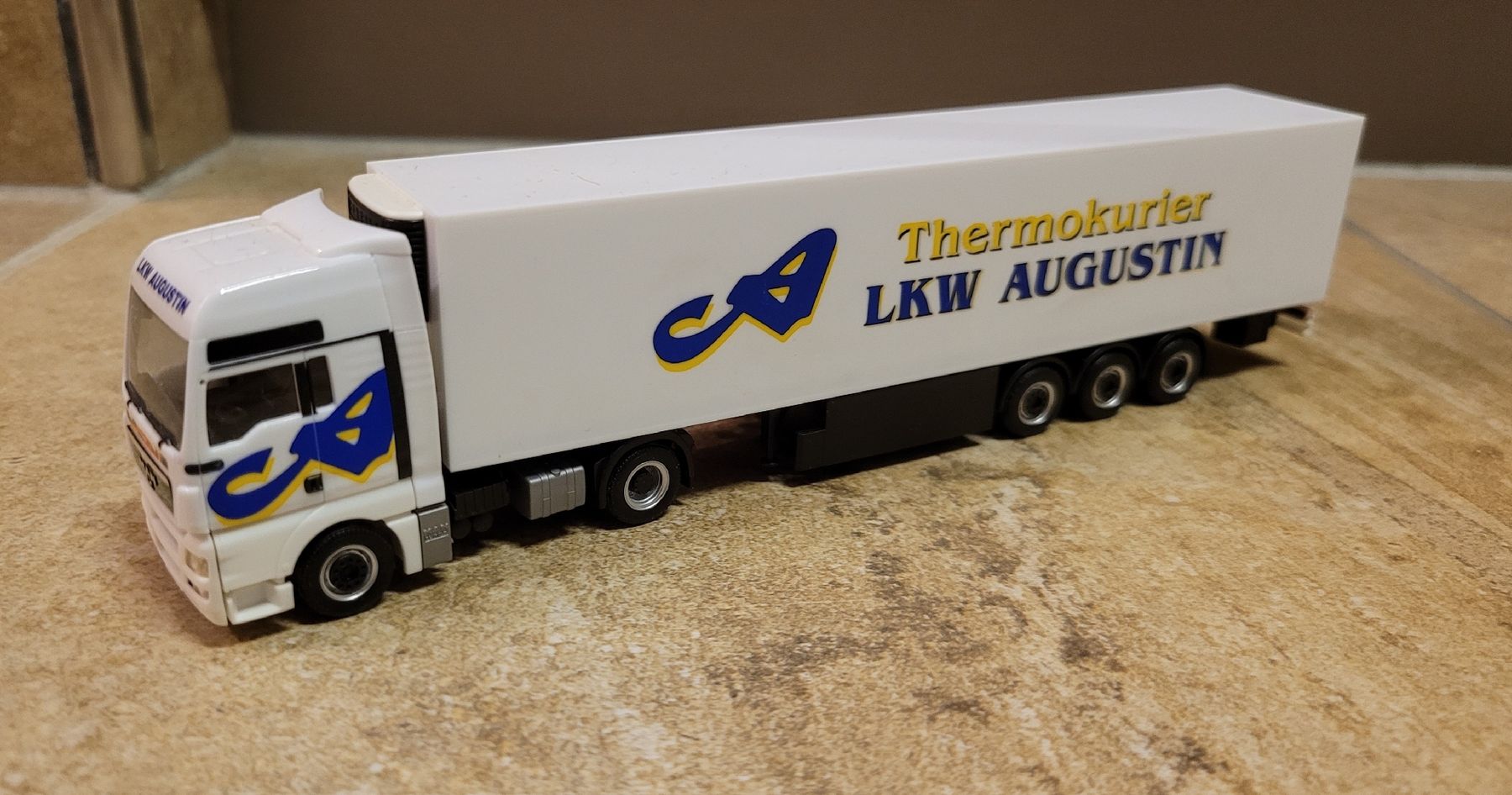 Herpa Kit di modellismo & Modellini statici: Herpa LKW's 1:87 – Usato da Hettiswil venduto da kuese85 3
