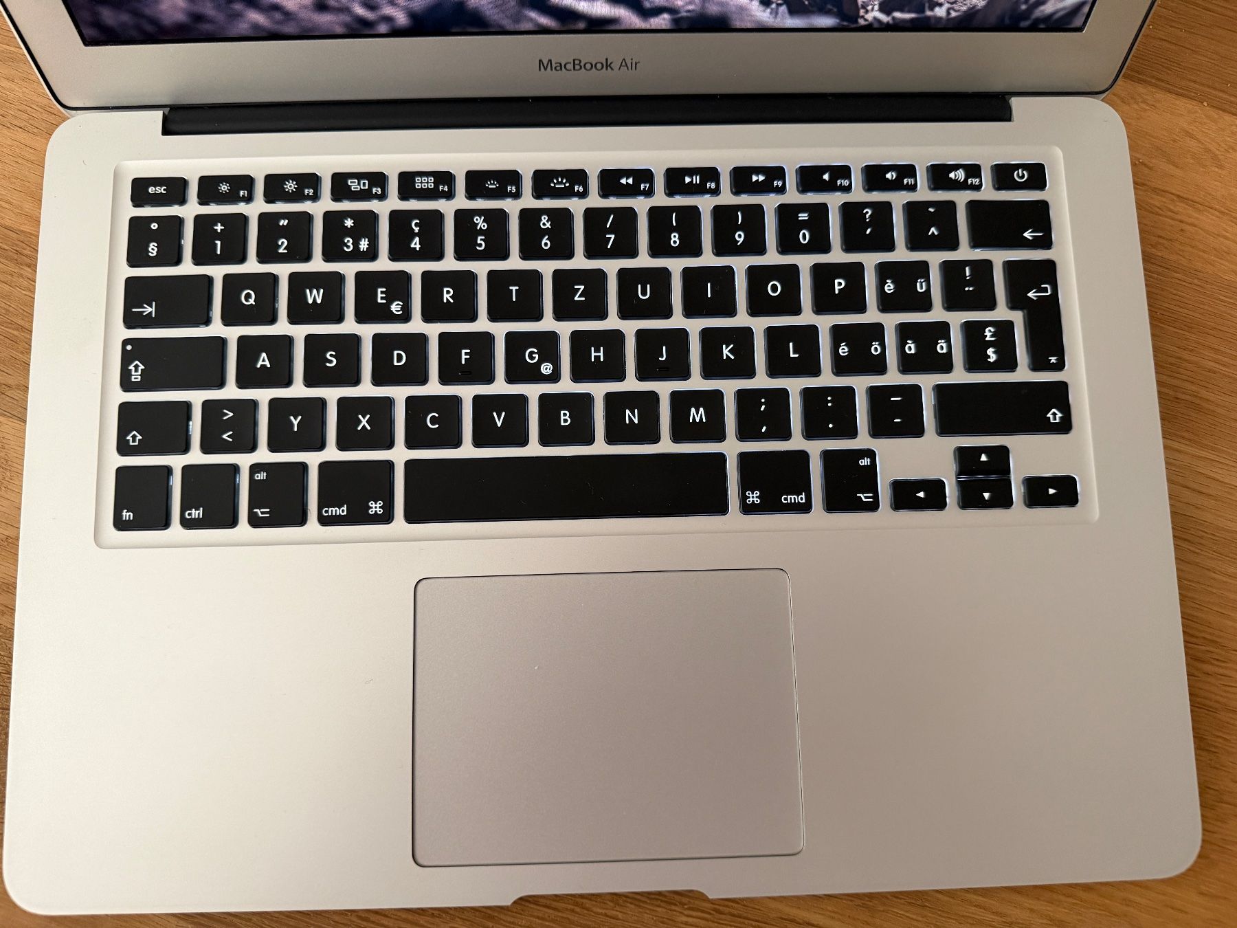 Apple Notebook: Apple MacBook Air 13-Zoll - nur 167 Ladezyklen – Usato da Niederhasli venduto da MT660 1