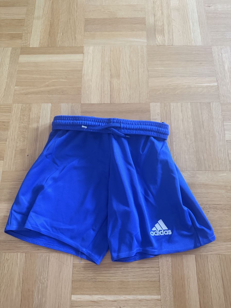 Adidas Hosen: Adidas CLIMACOOL Shorts Blau Gr. 128 – Gebraucht aus Kilchberg ZH von Von_dutch 1