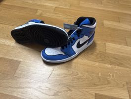 Nike Air Jordan 1 Mid – Game Royal/Black/White – Größe 44