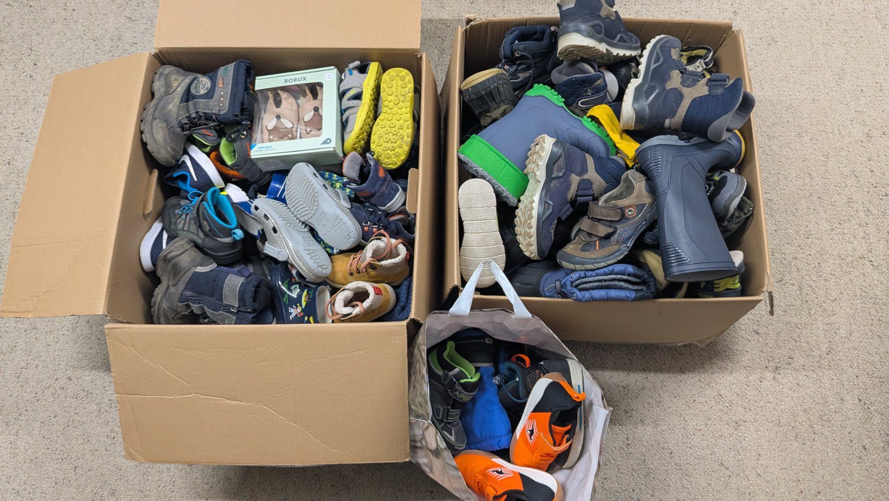 Scarpe per ragazzi: Mega Kinderschuhbox (0-31) – Usato da Wittenbach venduto da Dj_tom