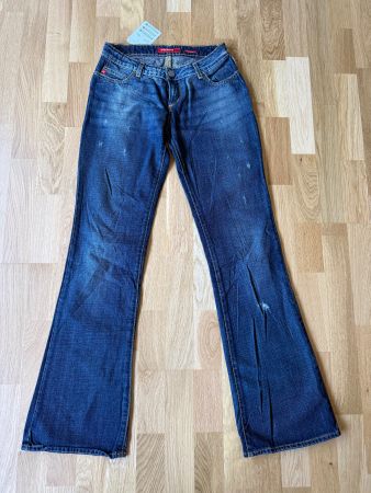 Miss Sixty Jeans, Grösse 29, Bootcut Style - Top Zustand!