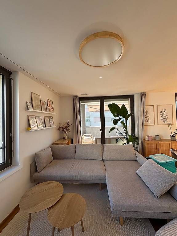 Divani: Sofa mit Chaiselongue (hellgrau) – Usato da Zürich venduto da debbydschii 1