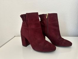 Stiefeletten aus Wildleder in trendy Bordeaux, fast neu!