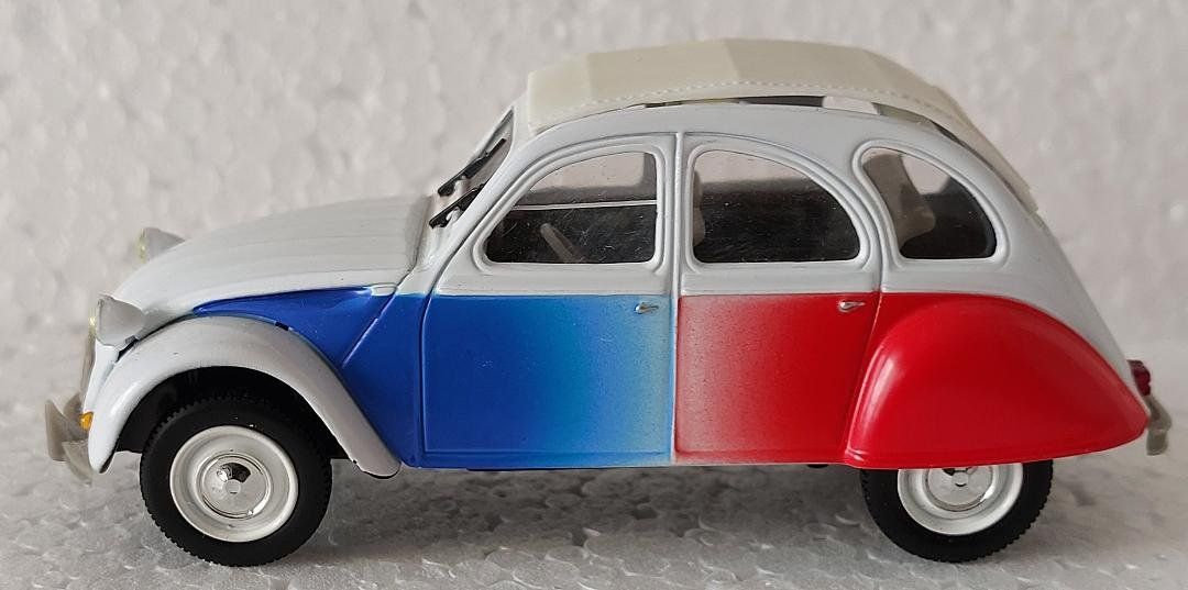 Norev Modellautos: Citroën  2CV 6  -  Cocorico   - Norev  -  1/43 – Gebraucht aus Delémont von Domdom1 7