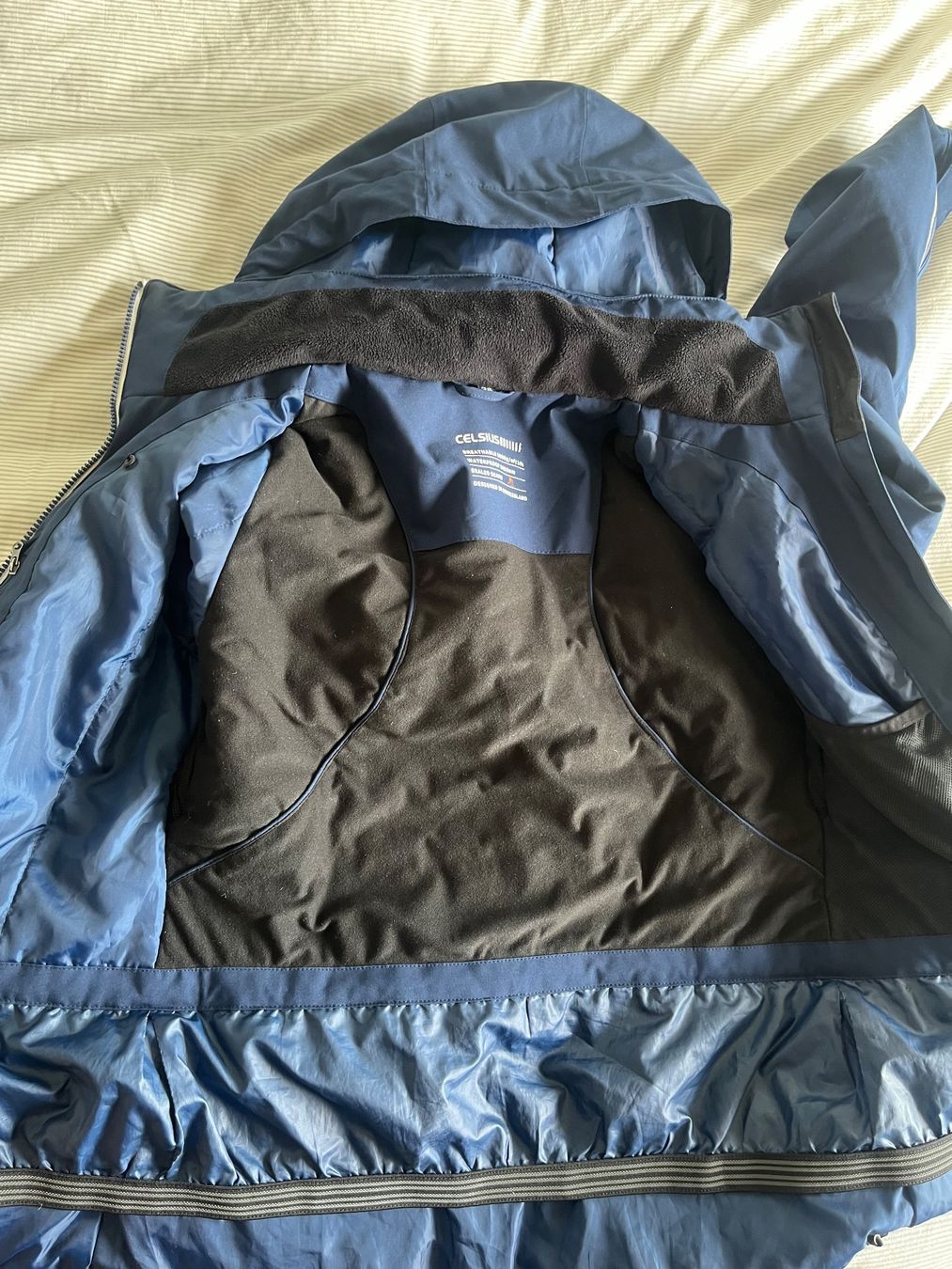 Ziener Jacken: Skijacke Unisex Ziener – Gebraucht aus Gondiswil von kaj_26vz 1