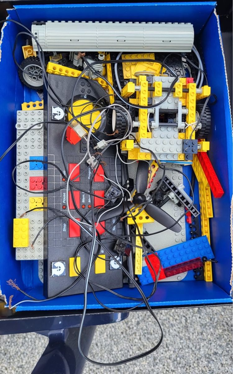 Lego Kit di costruzioni: Legos classiques et techniques 1985-1990 en vrac – Usato da Bursinel venduto da SeveralLives 1