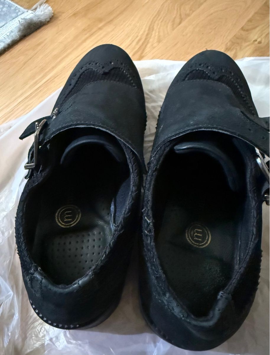 Scarpe da donna: Schwarze Halbschuhe, Grösse 38, Top Zustand – Usato da Winterthur venduto da Yuni1 4