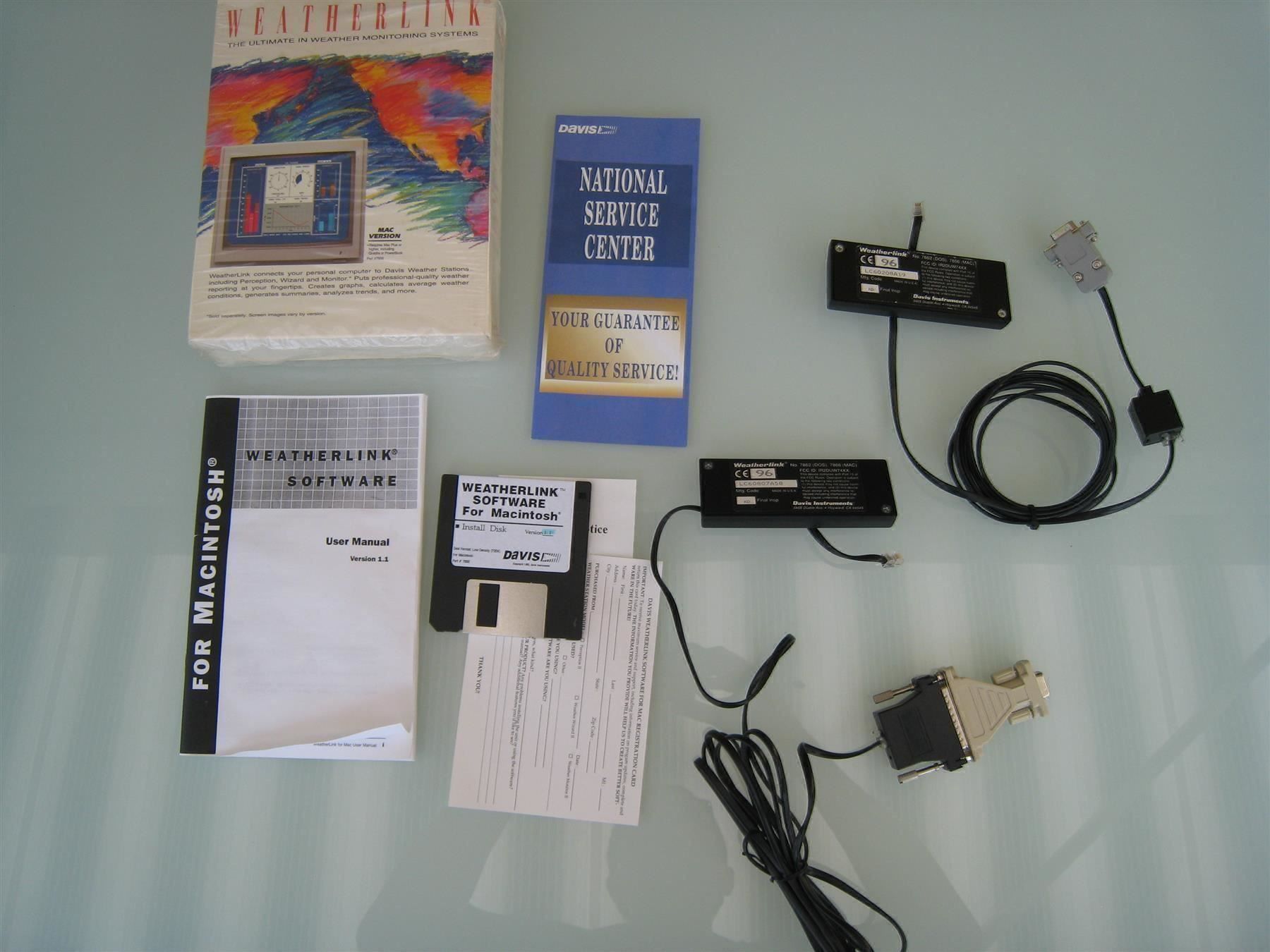 Autres articles pour la maison: ***** 2x Davis Weatherlink Software/Adapter – D'occasion à Villaz-St-Pierre par Ubid