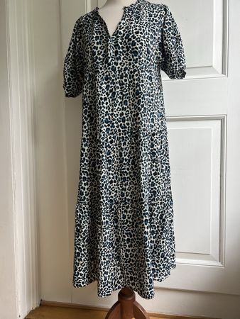 Maxikleid Leo-Muster Gr. M/L animal print