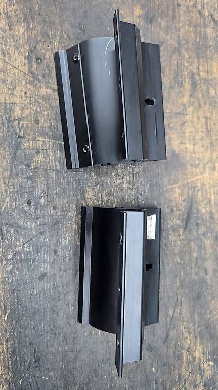Supporti a parete: Adapter für Markiesehalterung  – Usato da brunnen venduto da memo1006
