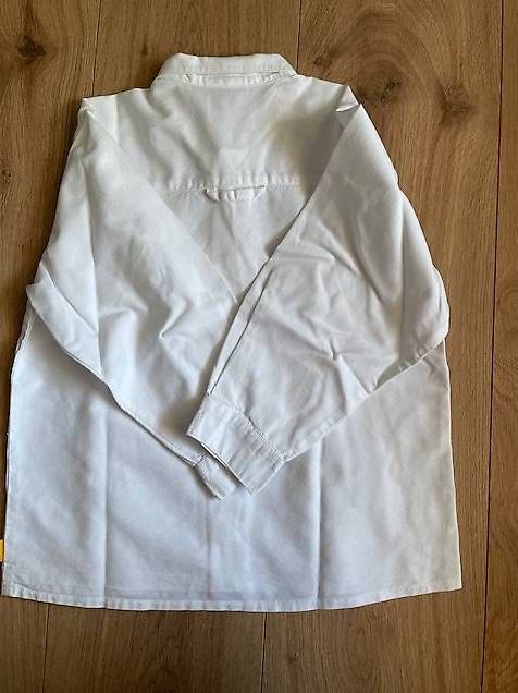 Chemises, T-shirts & Polos: Hemd von Steiff Gr. 116 – D'occasion à Pfäffikon Sz par alar 2