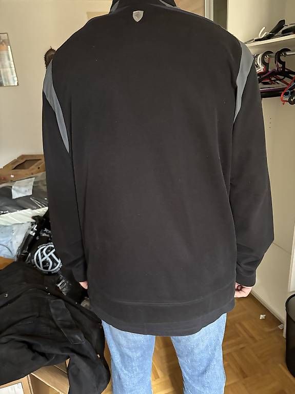 Vestes: Veste pour homme marque Puma  – D'occasion à St-Blaise par Chemar 4