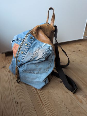 Jeans Rucksack Upcycling Unikat, cooler Sommerbegleiter
