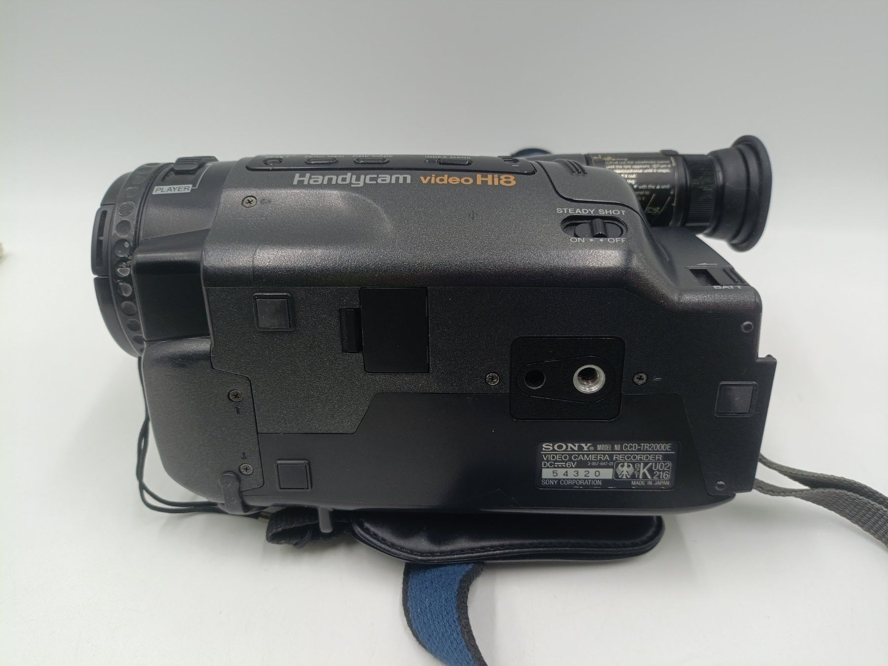 Sony Camcorder: Sony Handycam Video Hi8, Model: CCD-TR2000E – Gebraucht aus Wil SG von  5