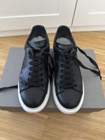 Alexander McQueen Sneaker Larry schwarz Grösse 40