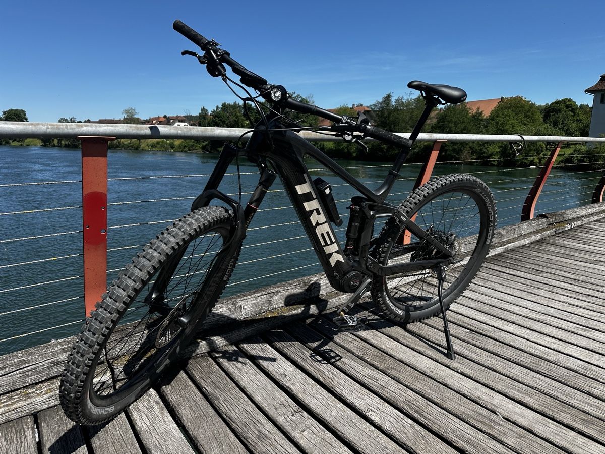 Trek Velos: Gepflegtes TREK RAIL 9.7 Fully E-MTB mit Bosch CX 625Wh Gr.L – Neu (gemäss Beschreibung) aus Langenthal von Trader56blue