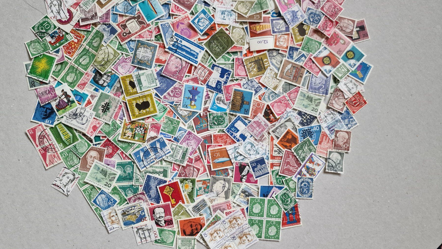Tutti i francobolli: Grosses Lot Deutsche Bundespost – Usato da Winterthur venduto da labi012 2