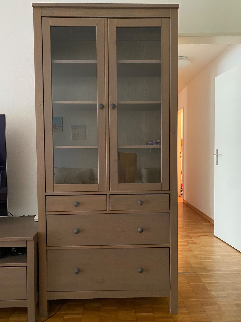Ikea Vitrines: Glasvitrine Hemnes x2 – D'occasion à Baden par mgeormezi