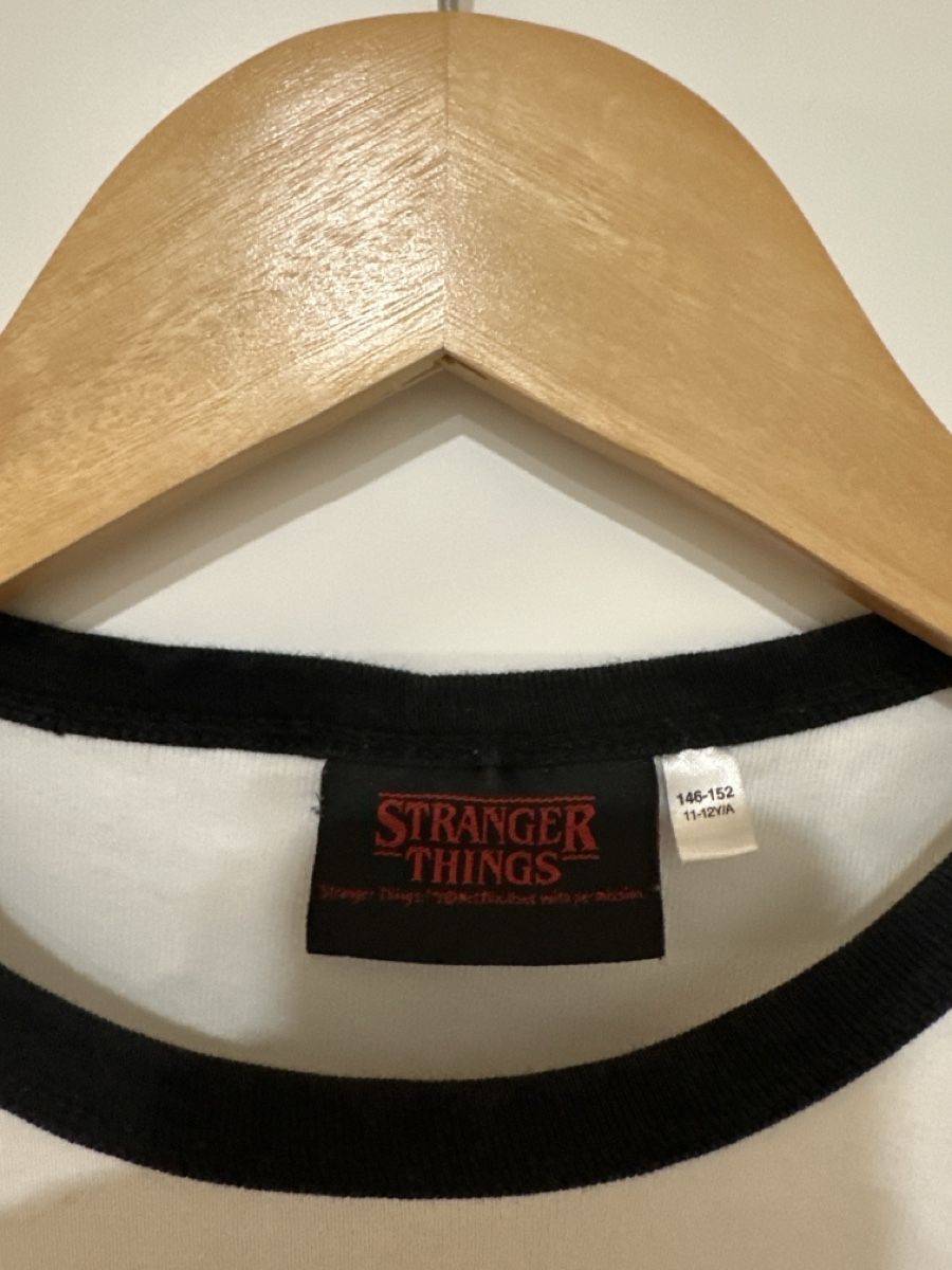 C&A T-shirts: Stranger Things  – D'occasion à Troinex par mar_5w5y 1