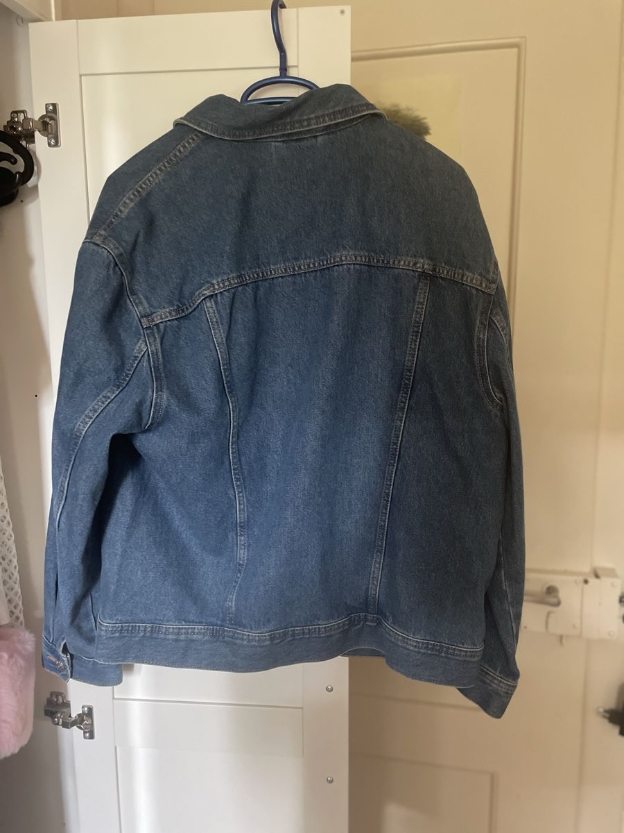 H&M Giacche: Jeansjacke – Nuovo (secondo la descrizione) da Thun venduto da moi_ra 1